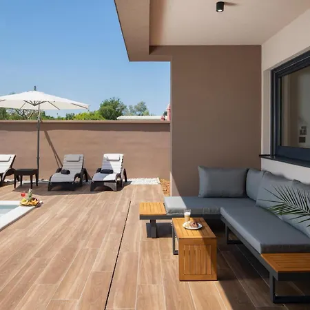 Lumea - Brend New 4-bedroom With Pool