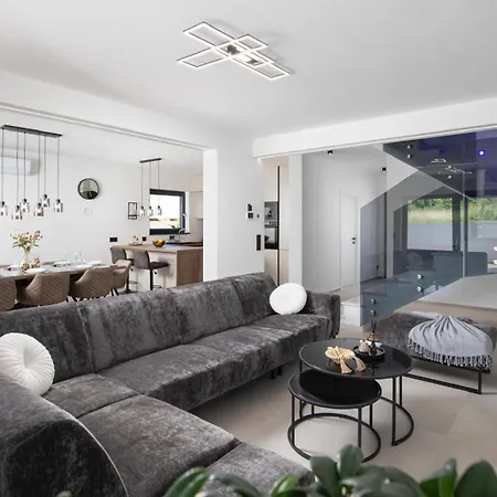 ヴィラ Lumea - Brend New 4-bedroom With Pool