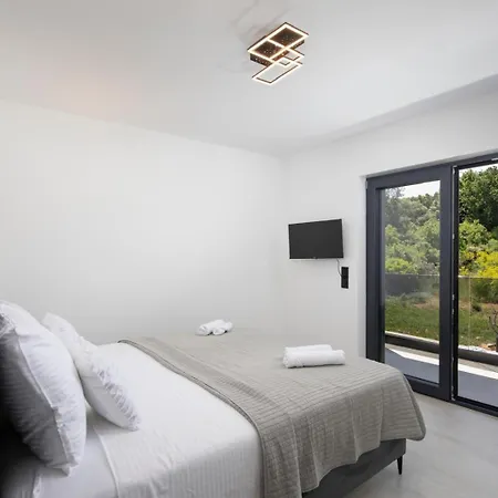 ヴィラ Lumea - Brend New 4-bedroom With Pool