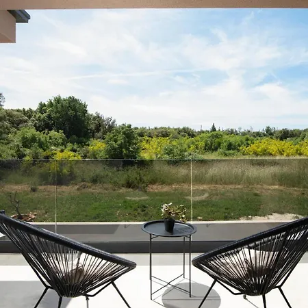 ヴィラ Lumea - Brend New 4-bedroom With Pool プーラ